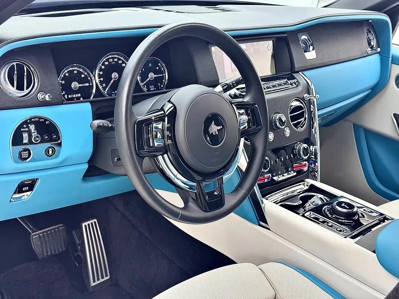 2018 Cullinan, four-seater version — миниатюра 18