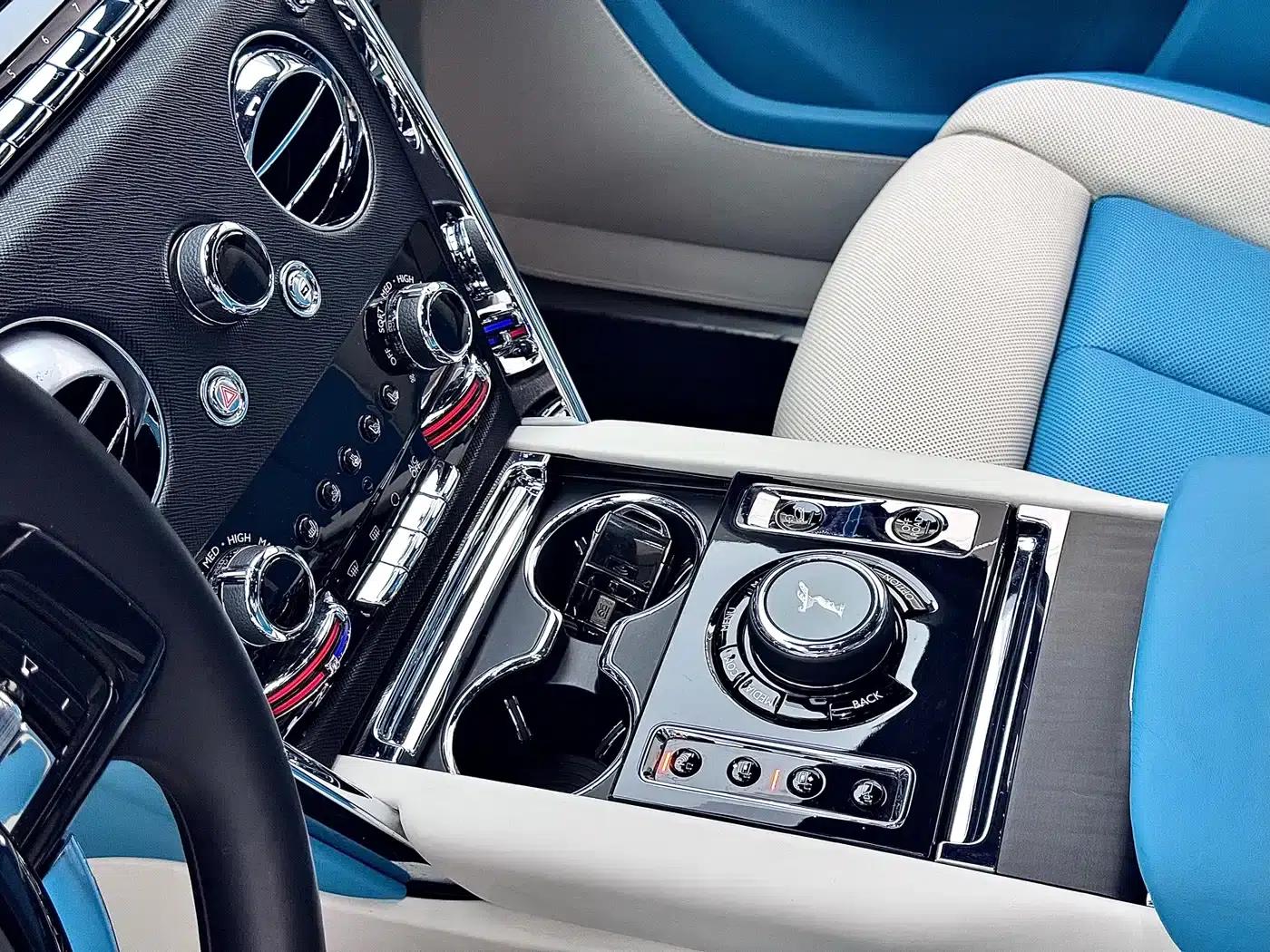 2018 Cullinan, four-seater version — миниатюра 19