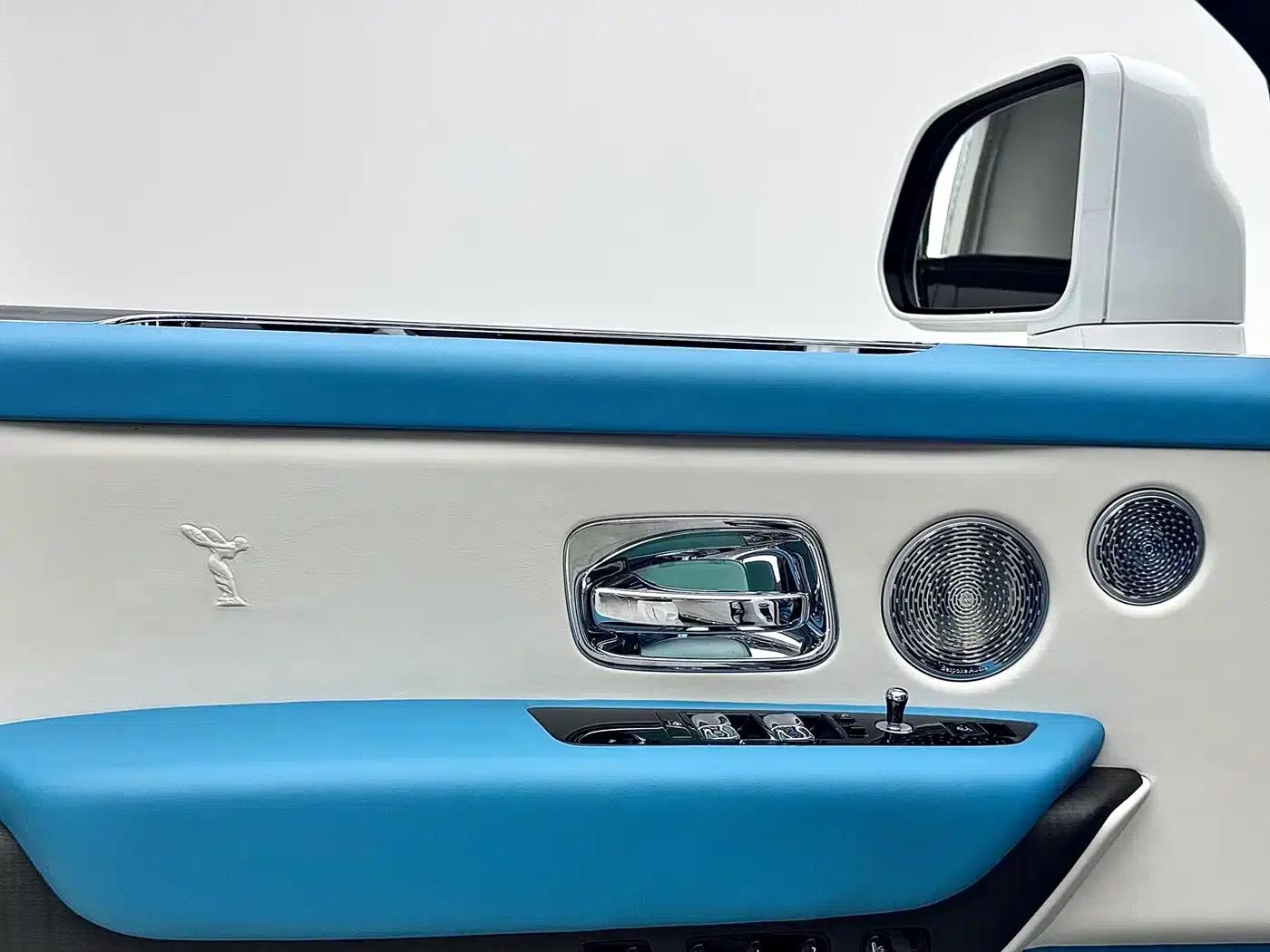 2018 Cullinan, four-seater version — миниатюра 20
