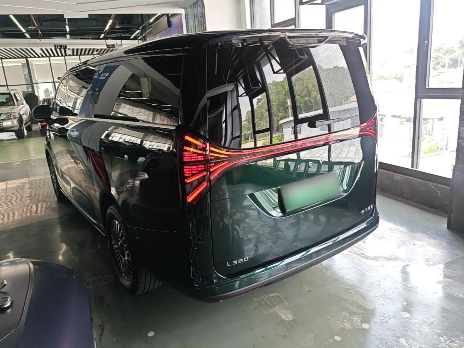 Geely Galaxy LEVC L380 2025 805 km Flagship Version All-Wheel Drive — миниатюра 13