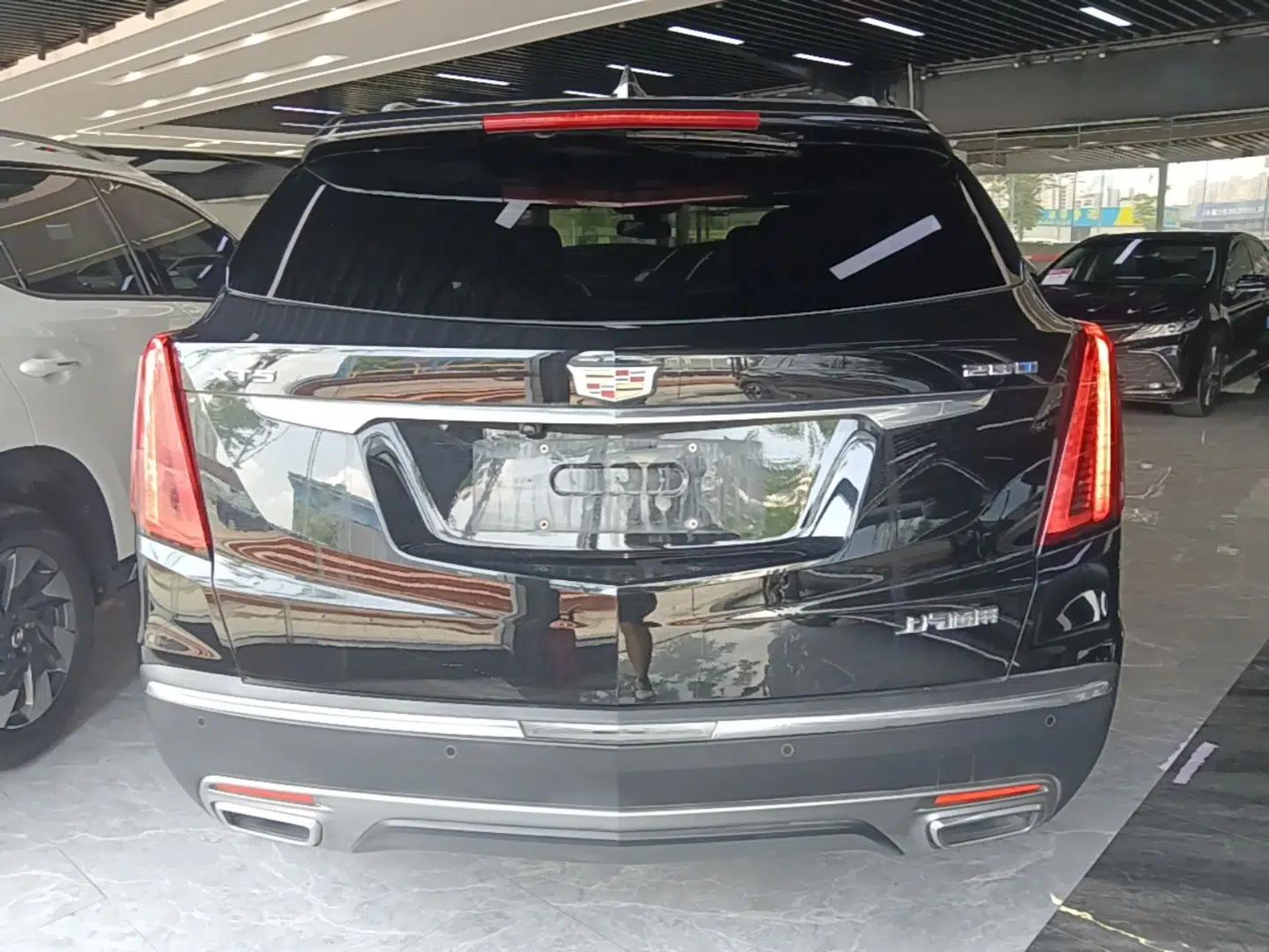 Cadillac XT5 2022 2.0T Two-Wheel Drive Luxury Version — миниатюра 5