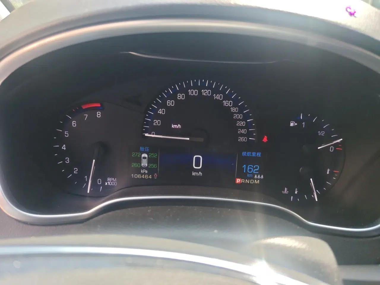 Cadillac SRX 2015 3.0L Comfort Version — миниатюра 11