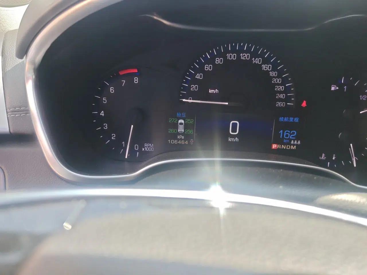 Cadillac SRX 2015 3.0L Comfort Version — миниатюра 12