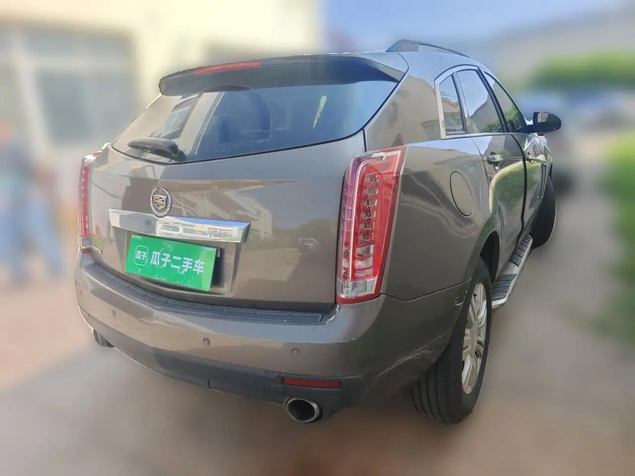 Cadillac SRX 2015 3.0L Comfort Version — миниатюра 6