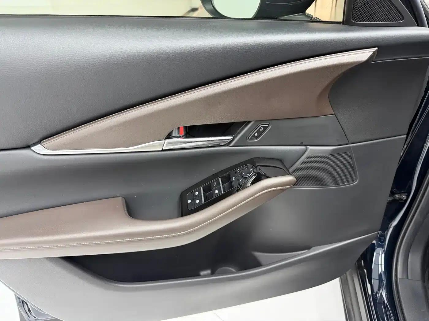 Mazda CX-30 2021 2.0L Automatic Premium Edition — миниатюра 11