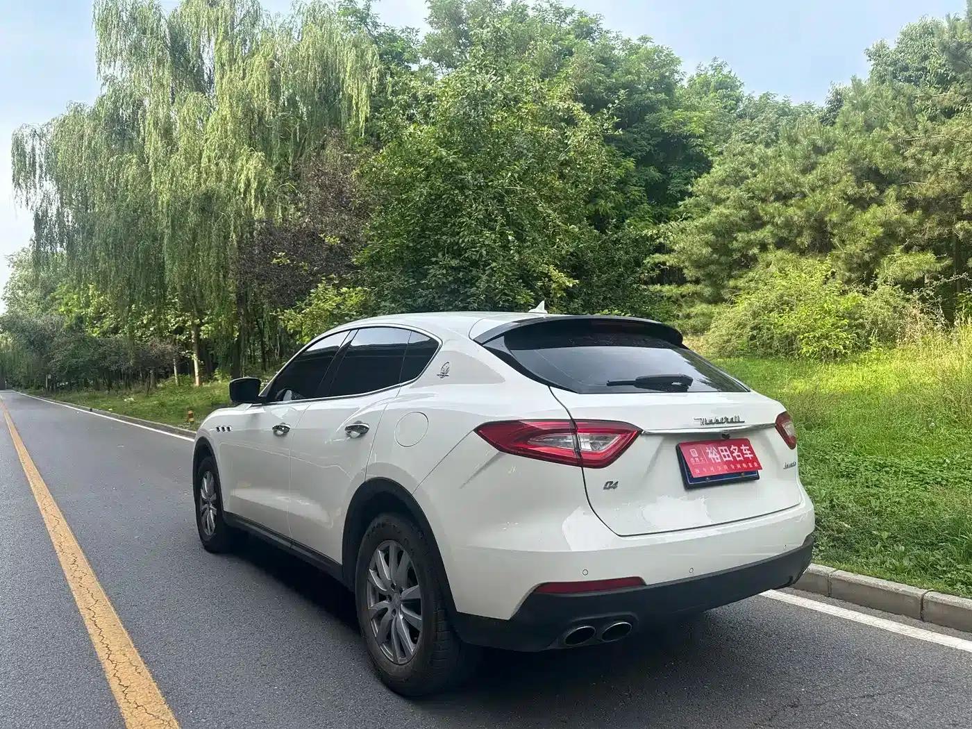 2018 Levante 3.0T Classic Edition — миниатюра 3