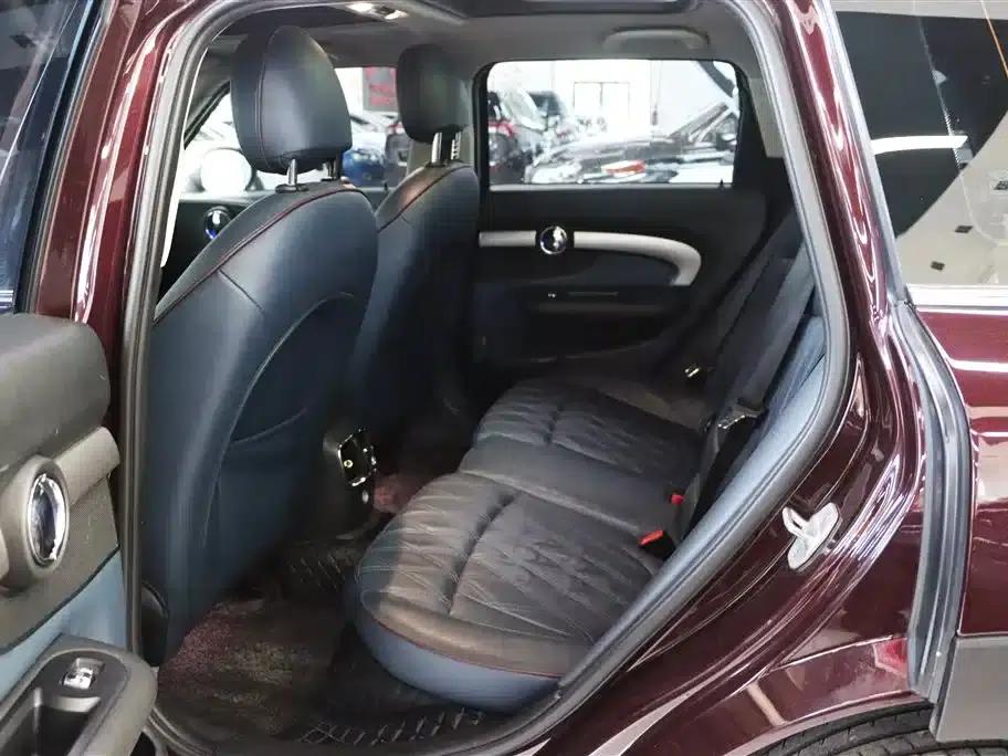 2016 MINI CLUBMAN Facelift 1.5T COOPER Connoisseur Edition — миниатюра 5