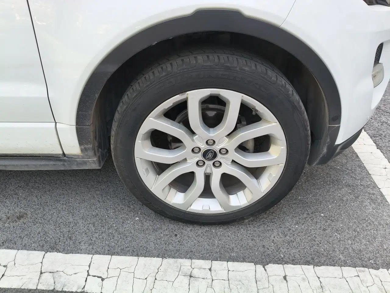 Land Rover Range Evoque — миниатюра 8
