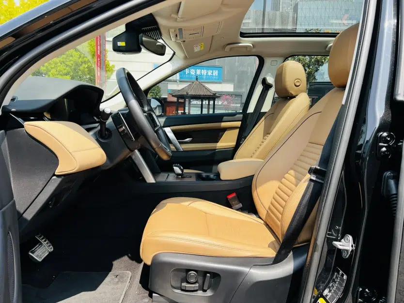 Land Rover Discovery Sport 2024 Performance Tech Edition — миниатюра 12