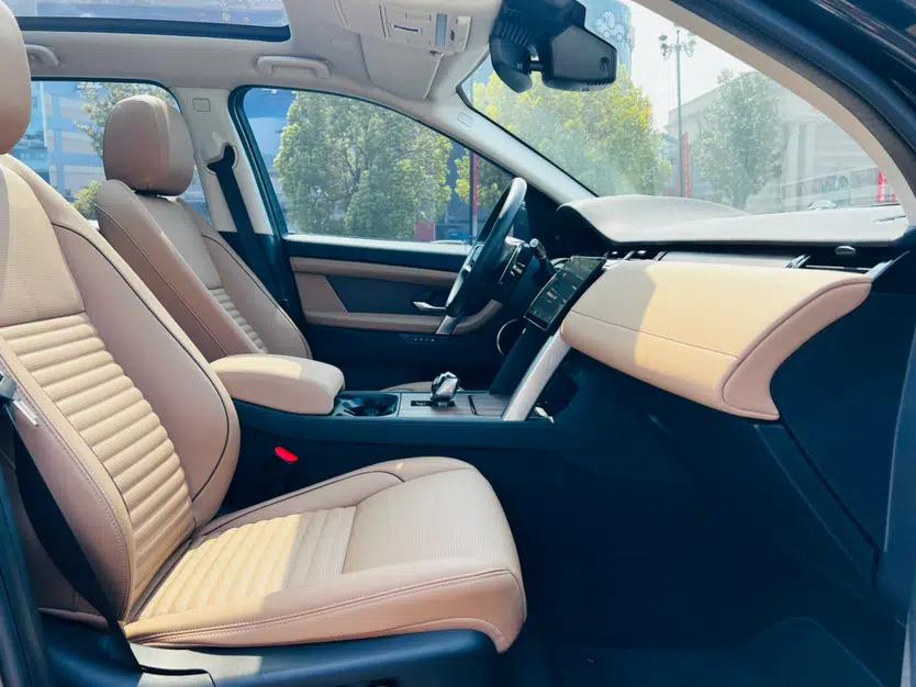 Land Rover Discovery Sport 2024 Performance Tech Edition — миниатюра 17