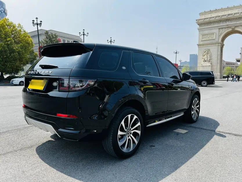 Land Rover Discovery Sport 2024 Performance Tech Edition — миниатюра 7