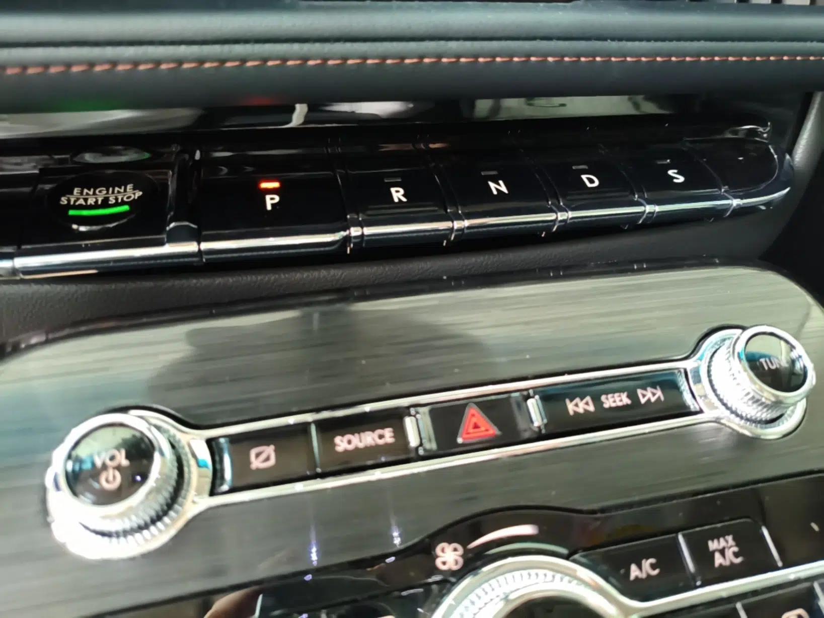 Lincoln Nautilus 2021 2.0T Four-Wheel Drive Luxury Edition — миниатюра 16
