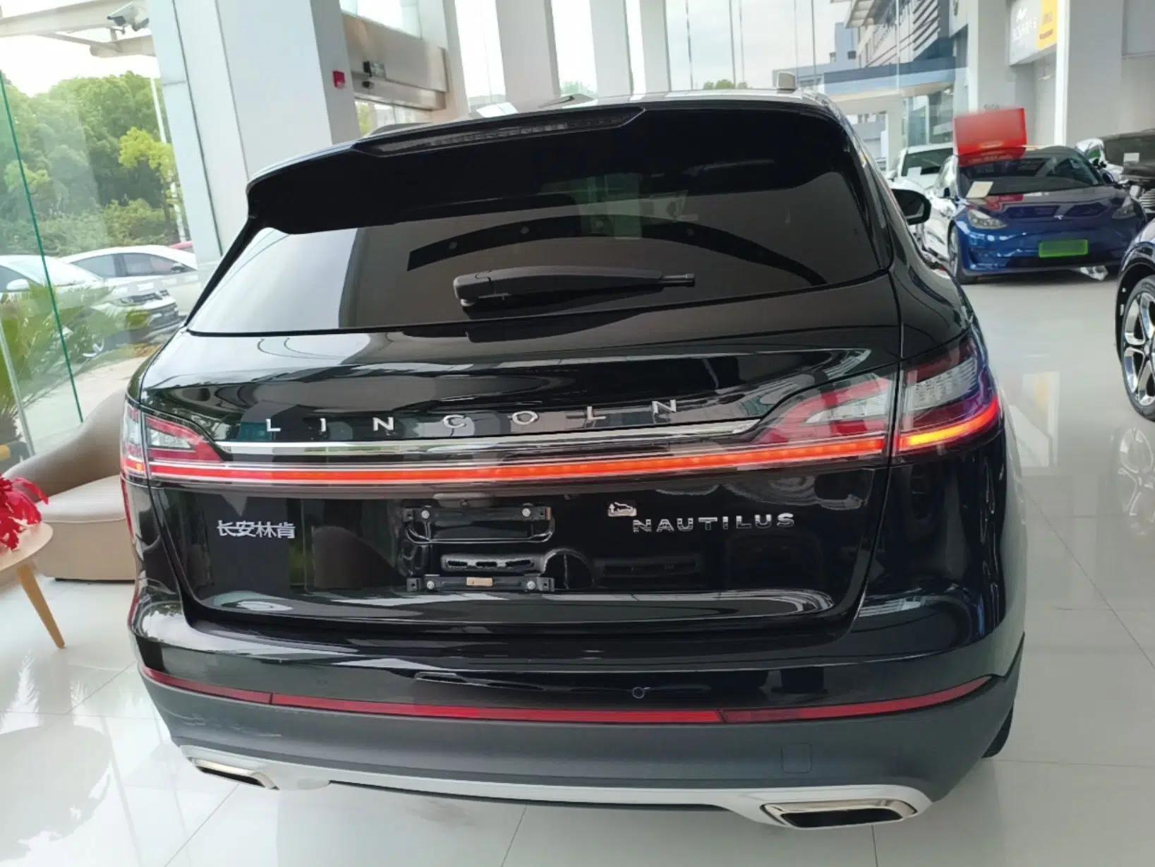 Lincoln Nautilus 2021 2.0T Four-Wheel Drive Luxury Edition — миниатюра 5