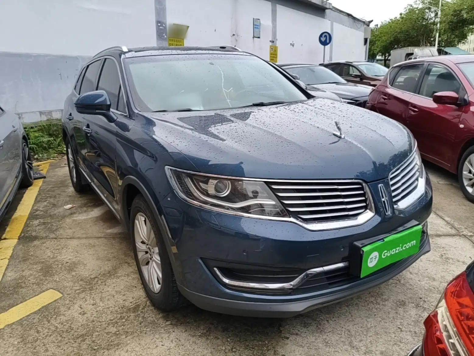 Lincoln MKX 2015 2.0T Two-Wheel Drive Deluxe Edition — миниатюра 3