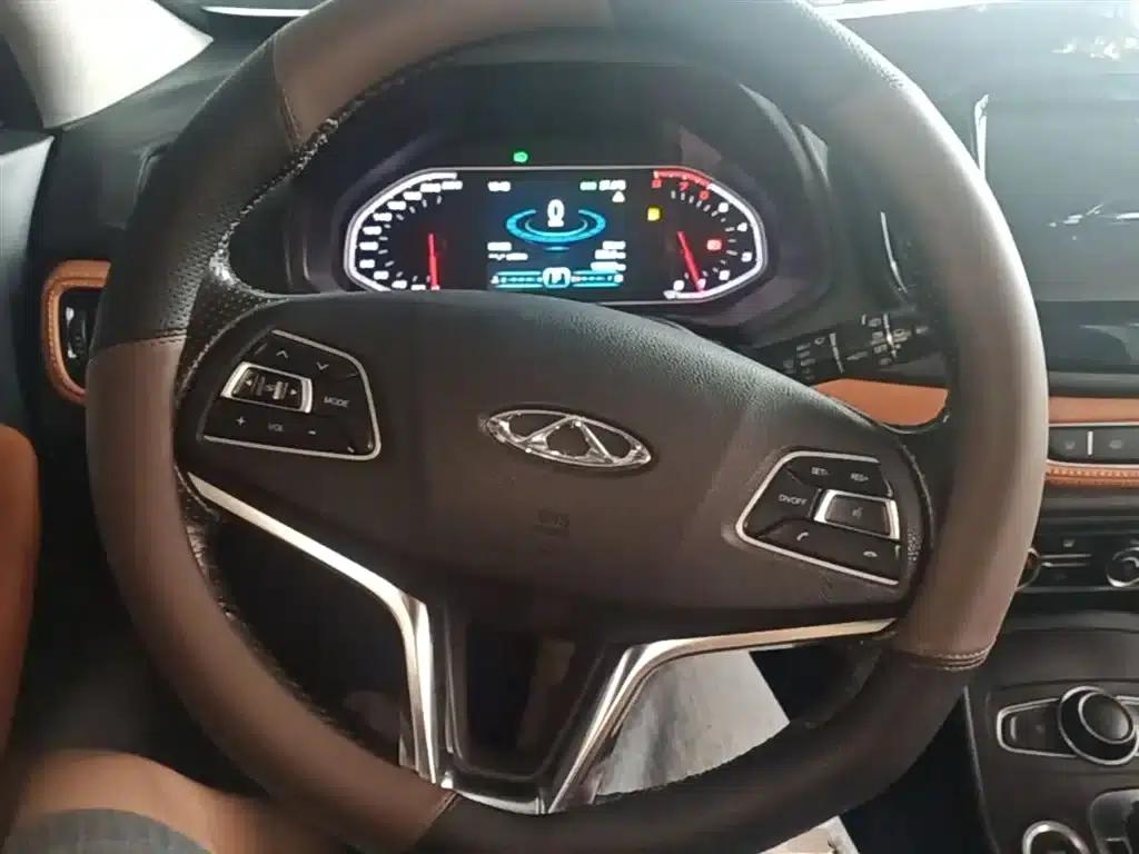 Chery Tiggo 7 2016 2.0L CVT Premium Edition — миниатюра 11