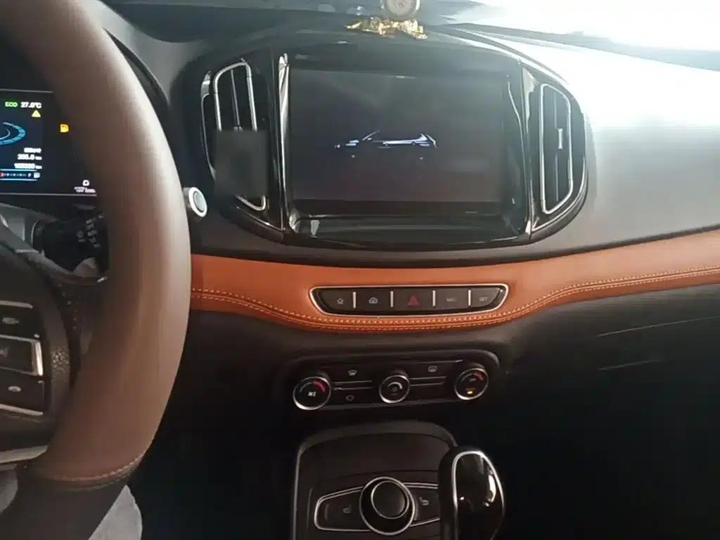 Chery Tiggo 7 2016 2.0L CVT Premium Edition — миниатюра 10