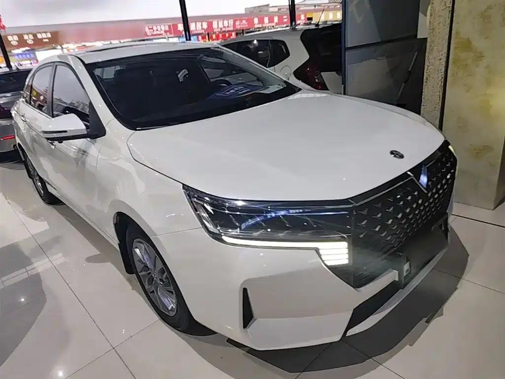 Venucia D60 2021 PLUS 1.6L XL CVT Elite Edition — миниатюра 4