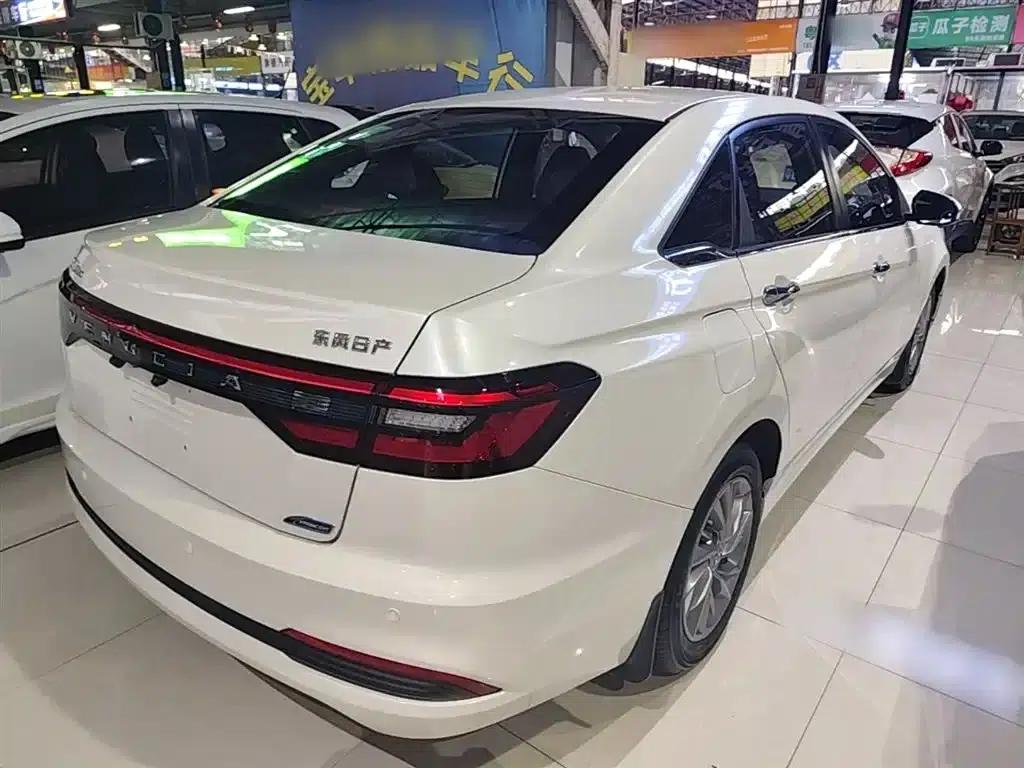 Venucia D60 2021 PLUS 1.6L XL CVT Elite Edition — миниатюра 7