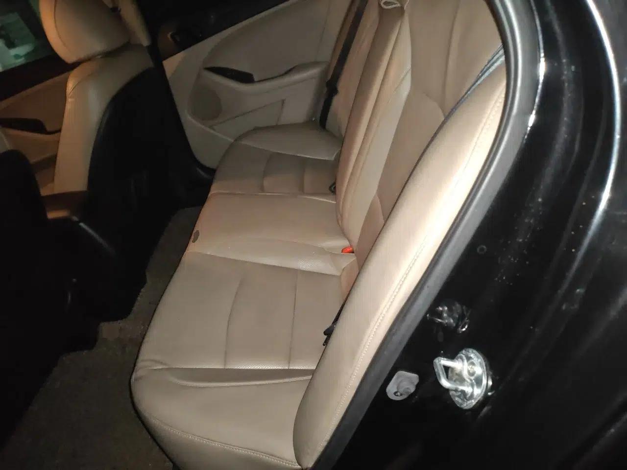Kia K5 2015 2.0L Automatic GL — миниатюра 17