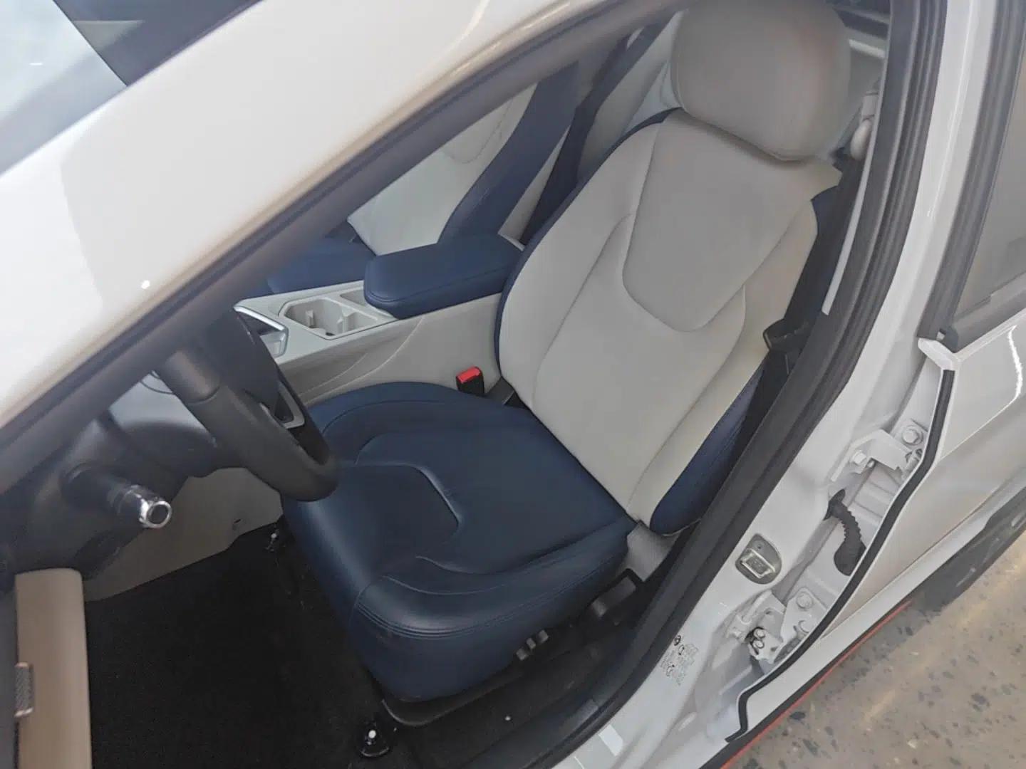 Chery Tiggo 3X 2023 1.5L CVT Shining Edition — миниатюра 17