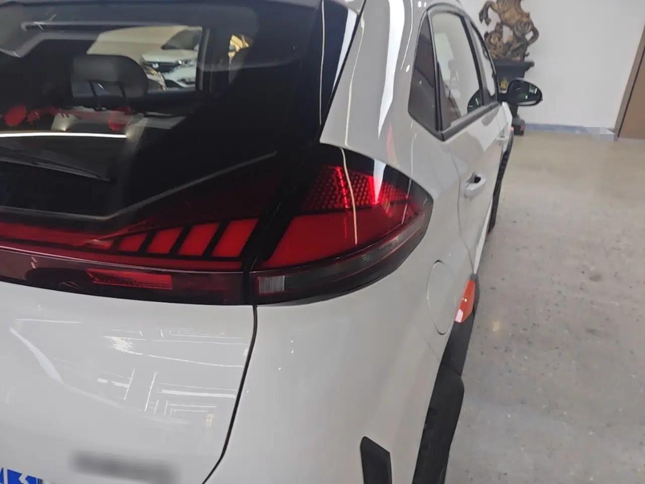 Chery Tiggo 3X 2023 1.5L CVT Shining Edition — миниатюра 9