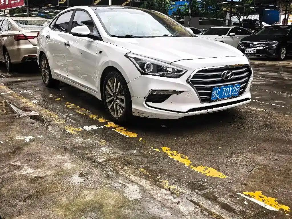 Hyundai Mistra 2019 1.8L Automatic Premium DLX (National VI Emission Standard) — миниатюра 3
