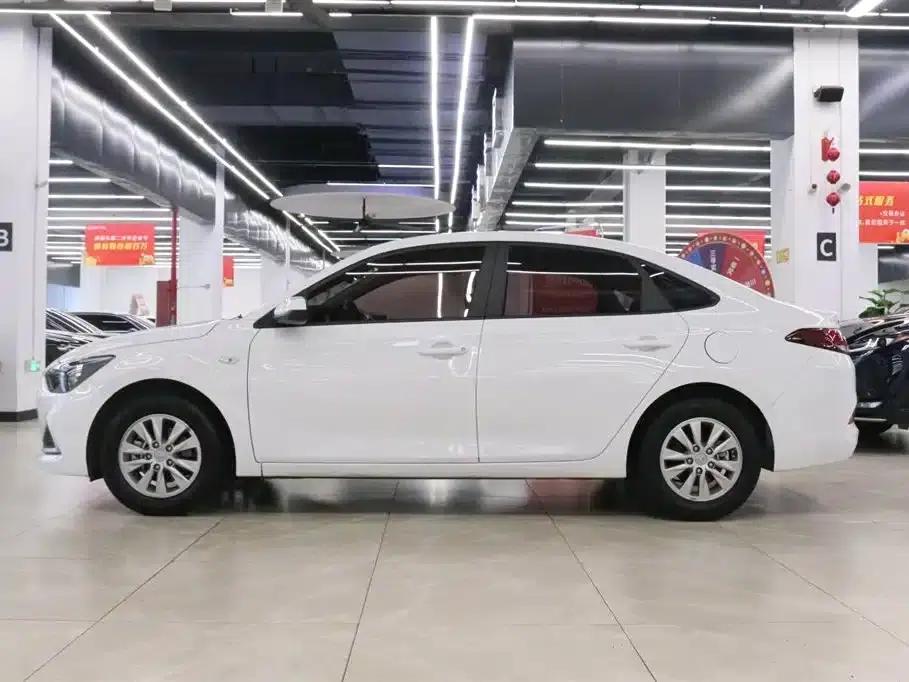 Hyundai Elantra 2020 1.6L Automatic GL Edition — миниатюра 3