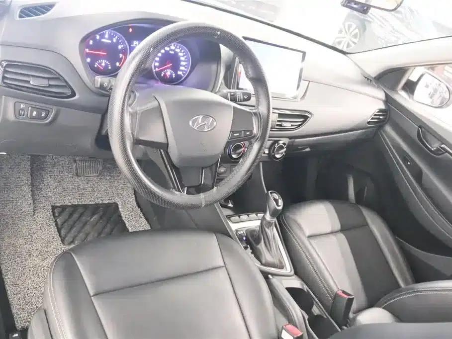 Hyundai Elantra 2020 1.6L Automatic GL Edition — миниатюра 10