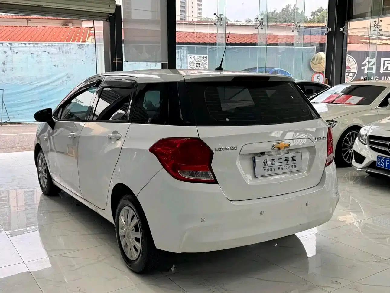 Chevrolet Aveo RV 2016 1.5L Automatic Comfortline Edition — миниатюра 6