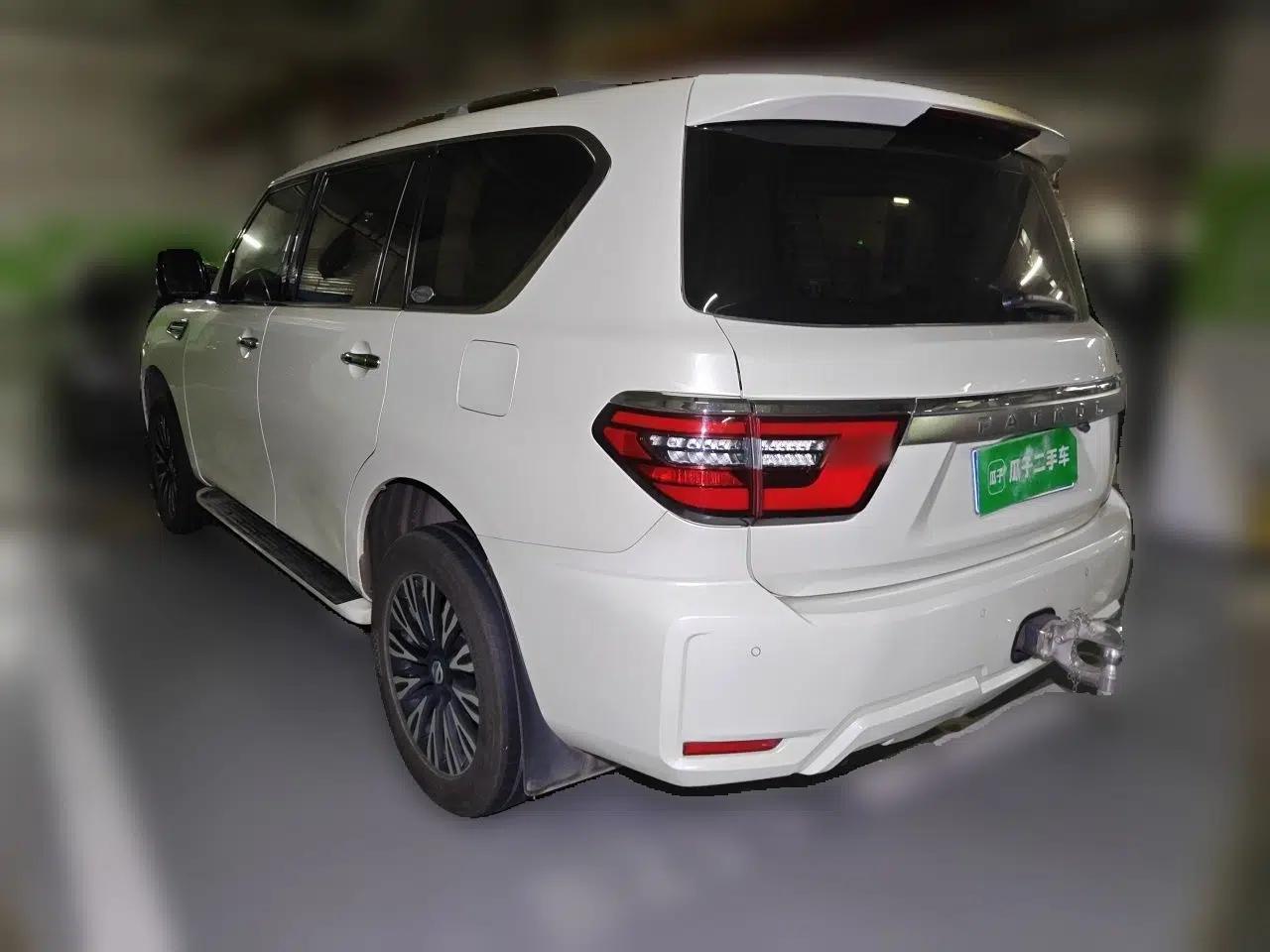 Nissan Patrol — миниатюра 4