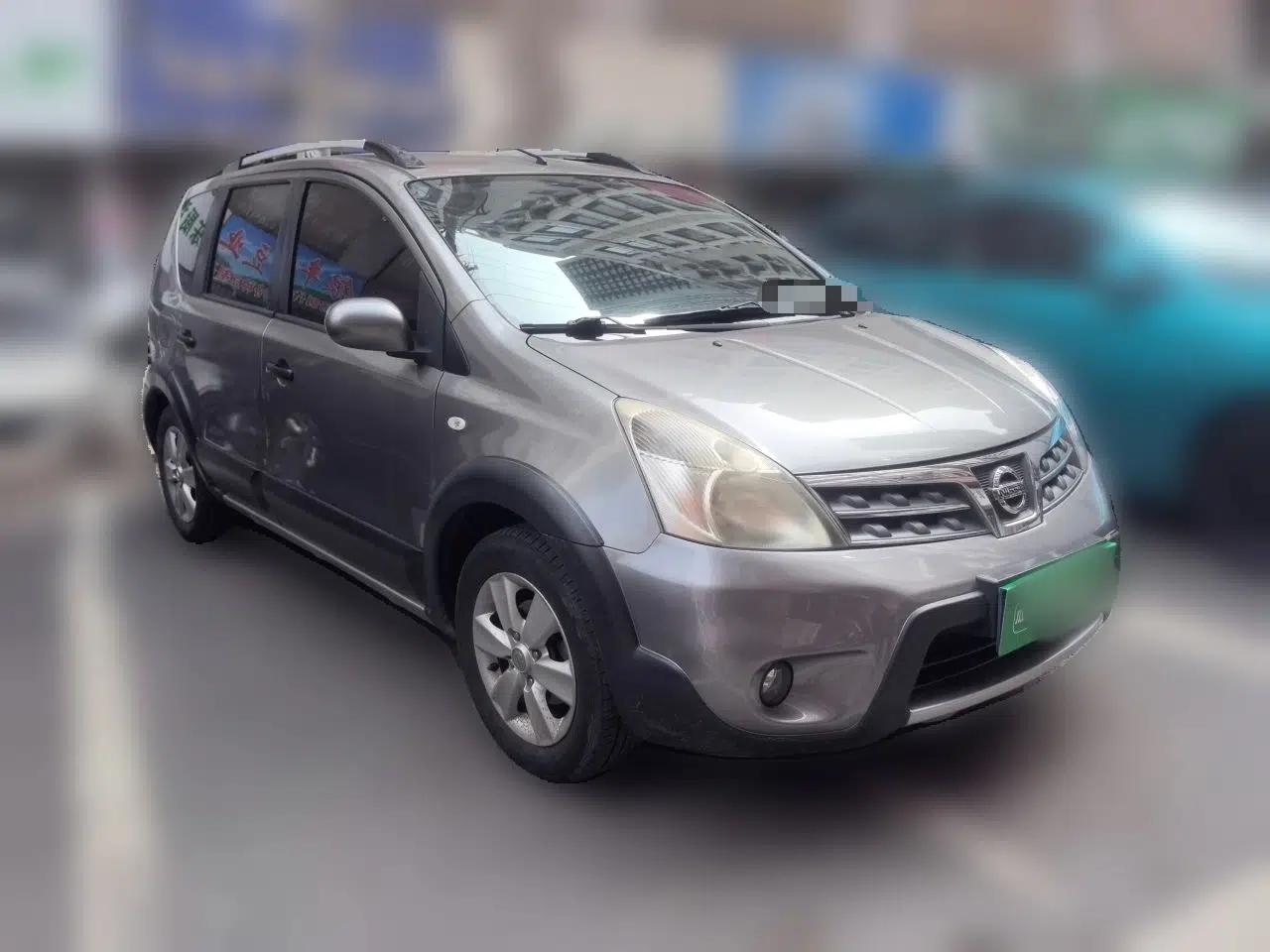 Nissan Livina 2010 Jingrui Edition 1.6L Automatic Smart Model — миниатюра 3