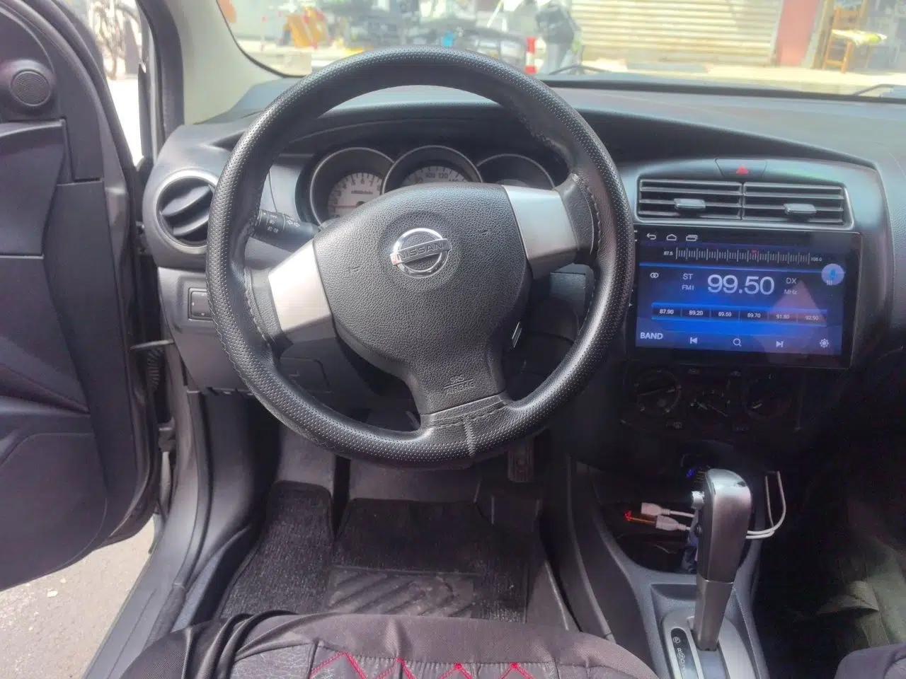 Nissan Livina 2010 Jingrui Edition 1.6L Automatic Smart Model — миниатюра 10