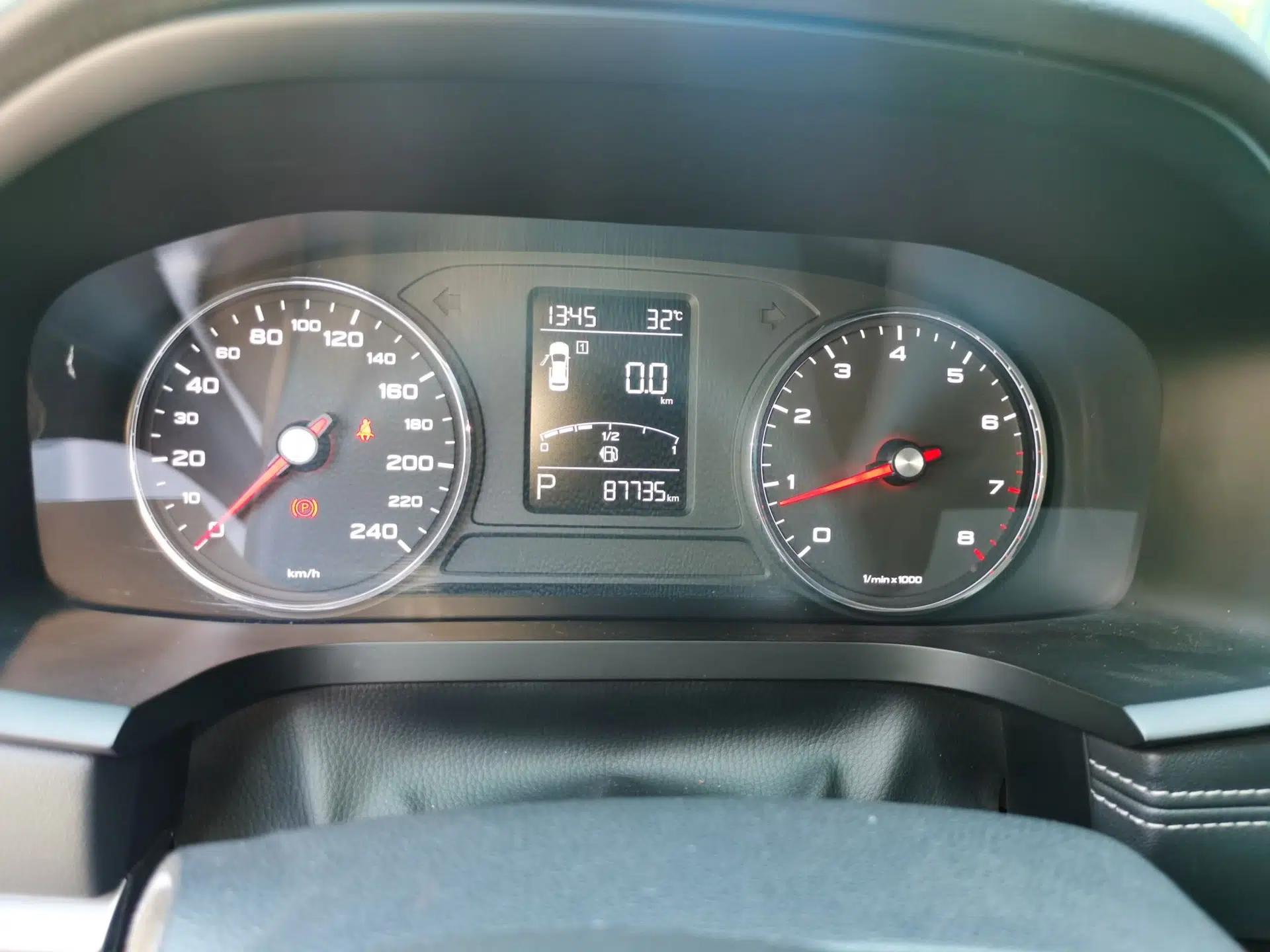 Roewe i6 2017 20T Automatic Internet Smart Edition — миниатюра 11