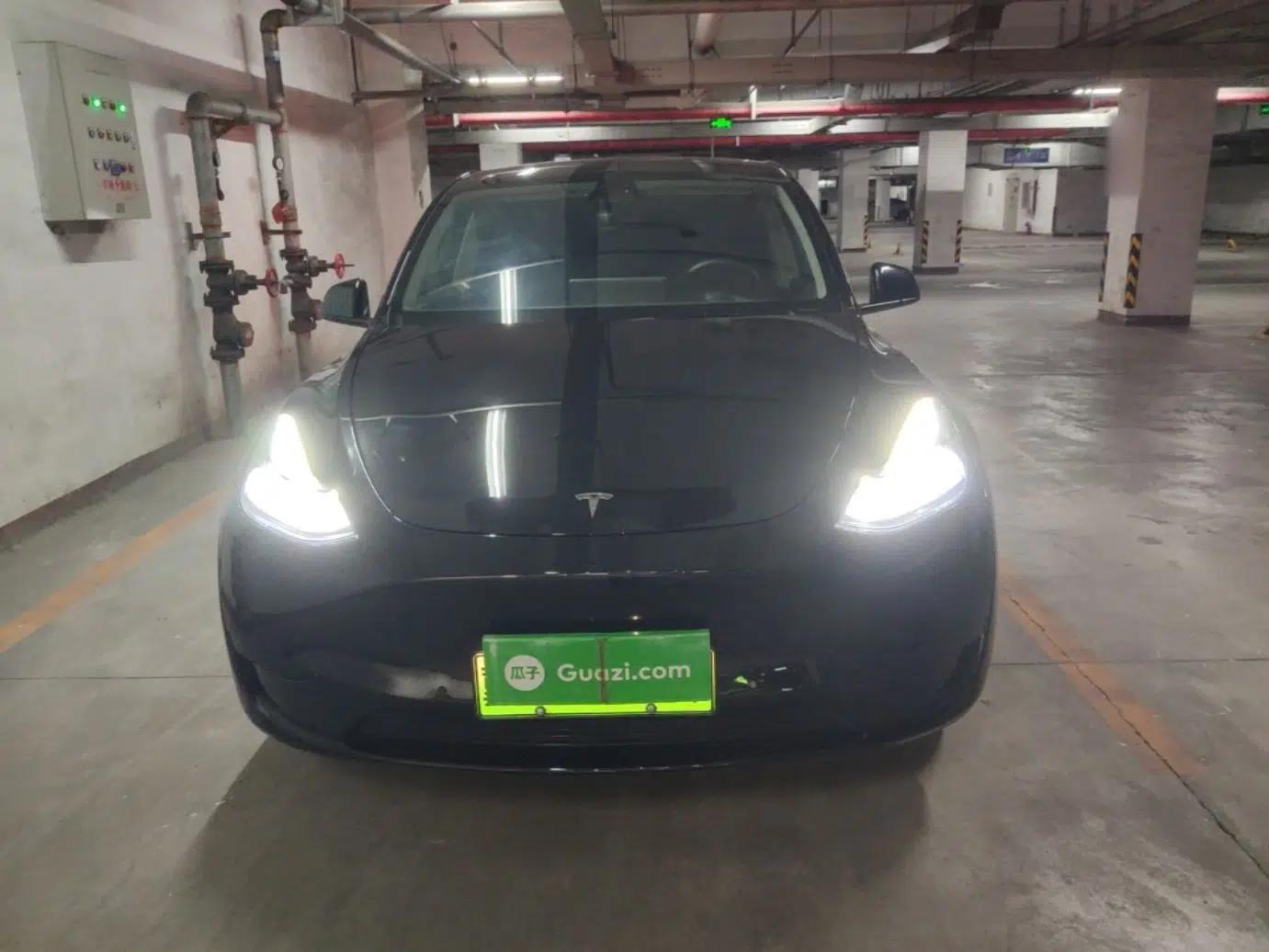 Tesla Model Y 2022 Revised Version Rear-Wheel Drive — миниатюра 2