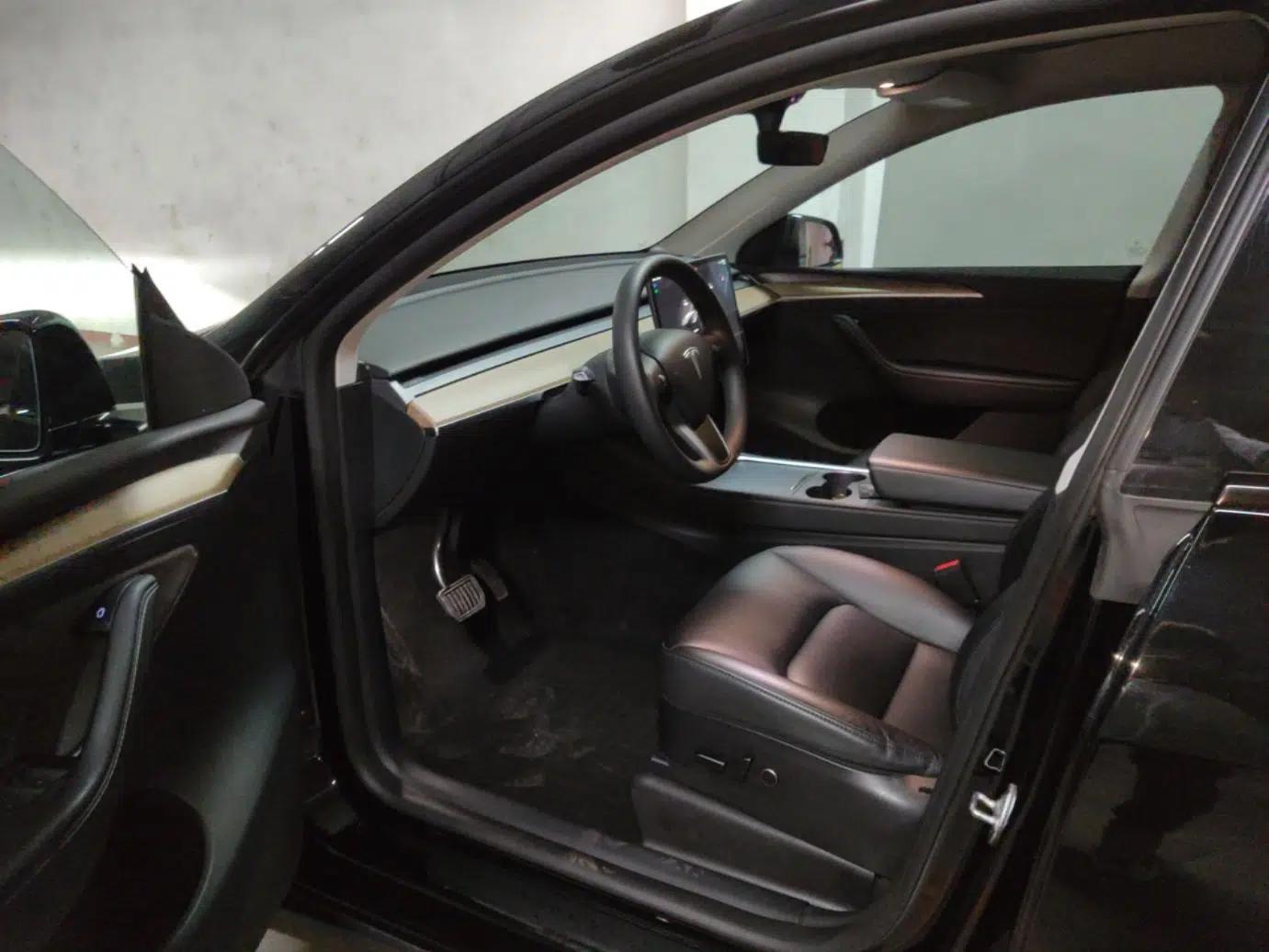 Tesla Model Y 2022 Revised Version Rear-Wheel Drive — миниатюра 18