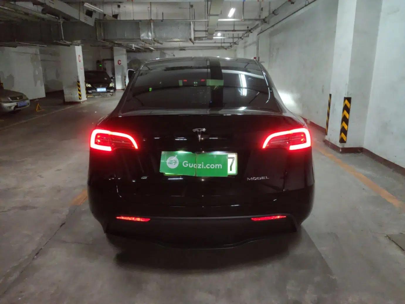 Tesla Model Y 2022 Revised Version Rear-Wheel Drive — миниатюра 5