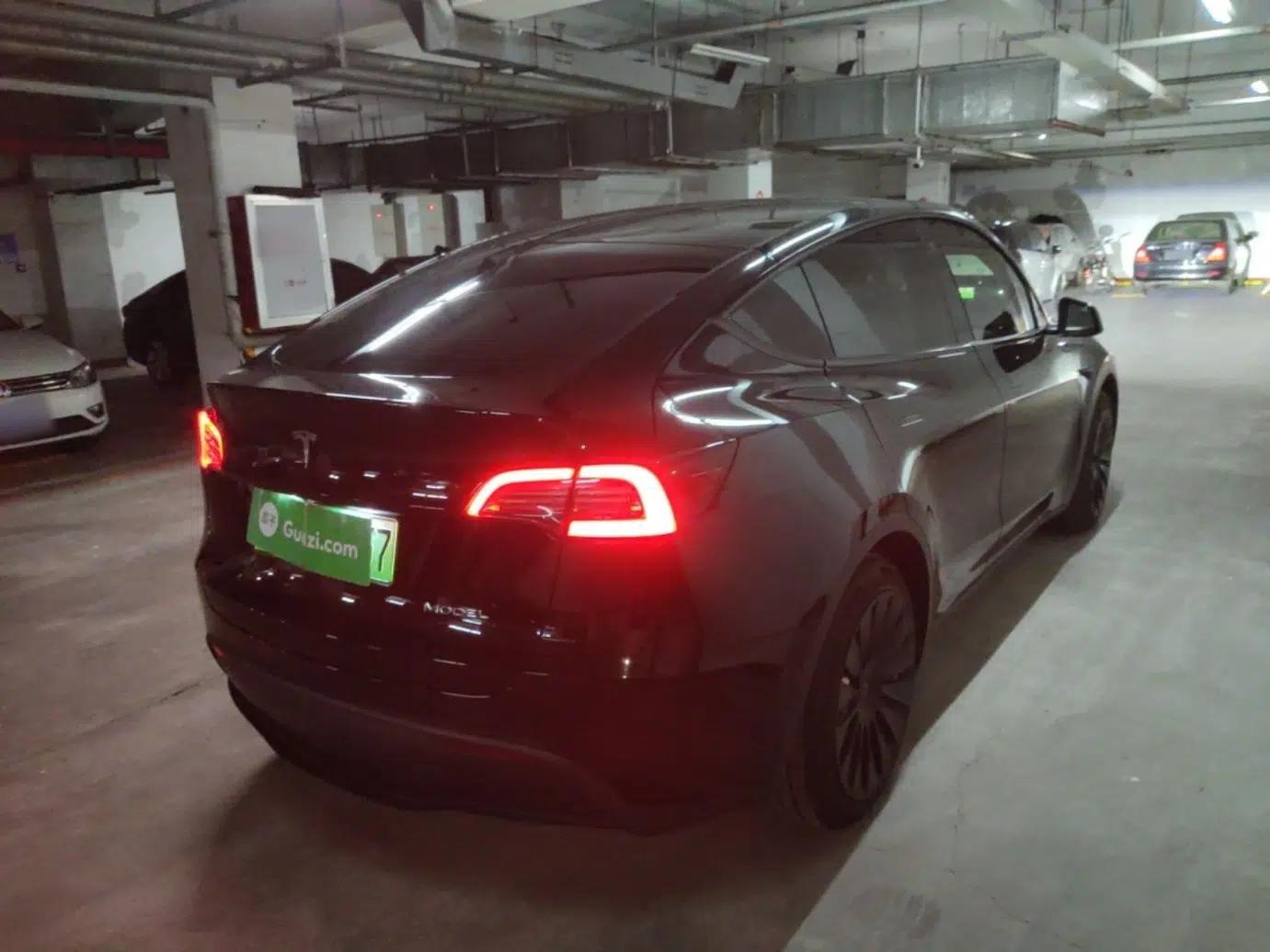 Tesla Model Y 2022 Revised Version Rear-Wheel Drive — миниатюра 6
