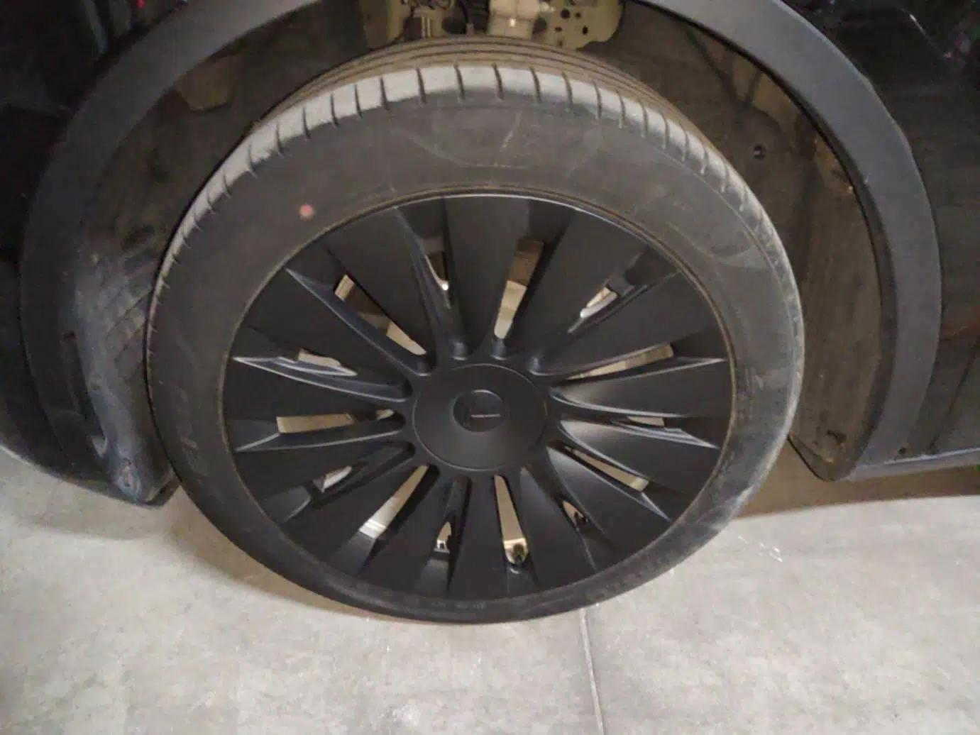 Tesla Model Y 2022 Revised Version Rear-Wheel Drive — миниатюра 10