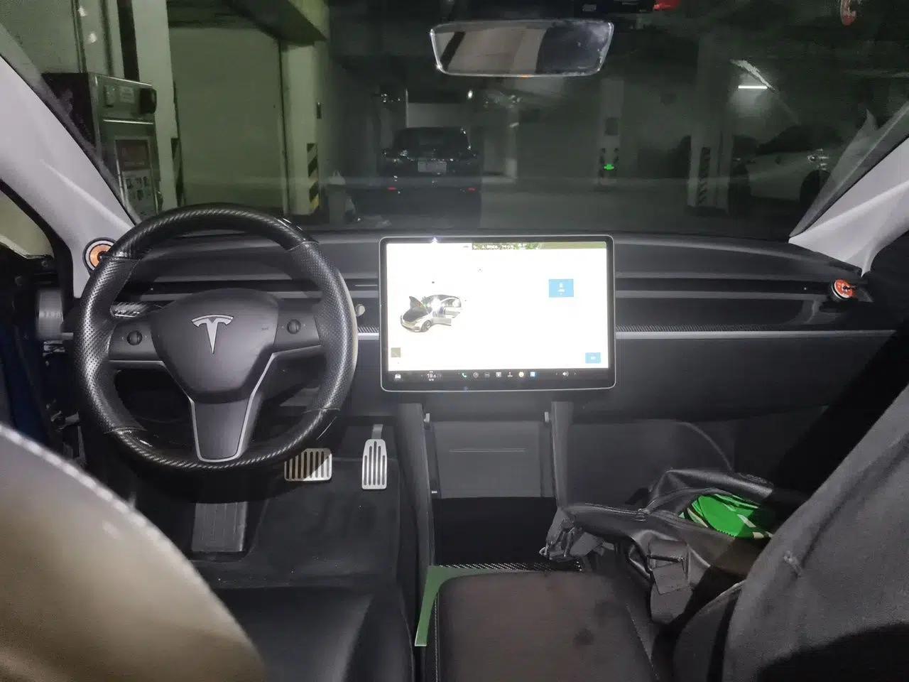 Tesla Model 3 2019 Long-Range Rear-Wheel-Drive Version — миниатюра 9
