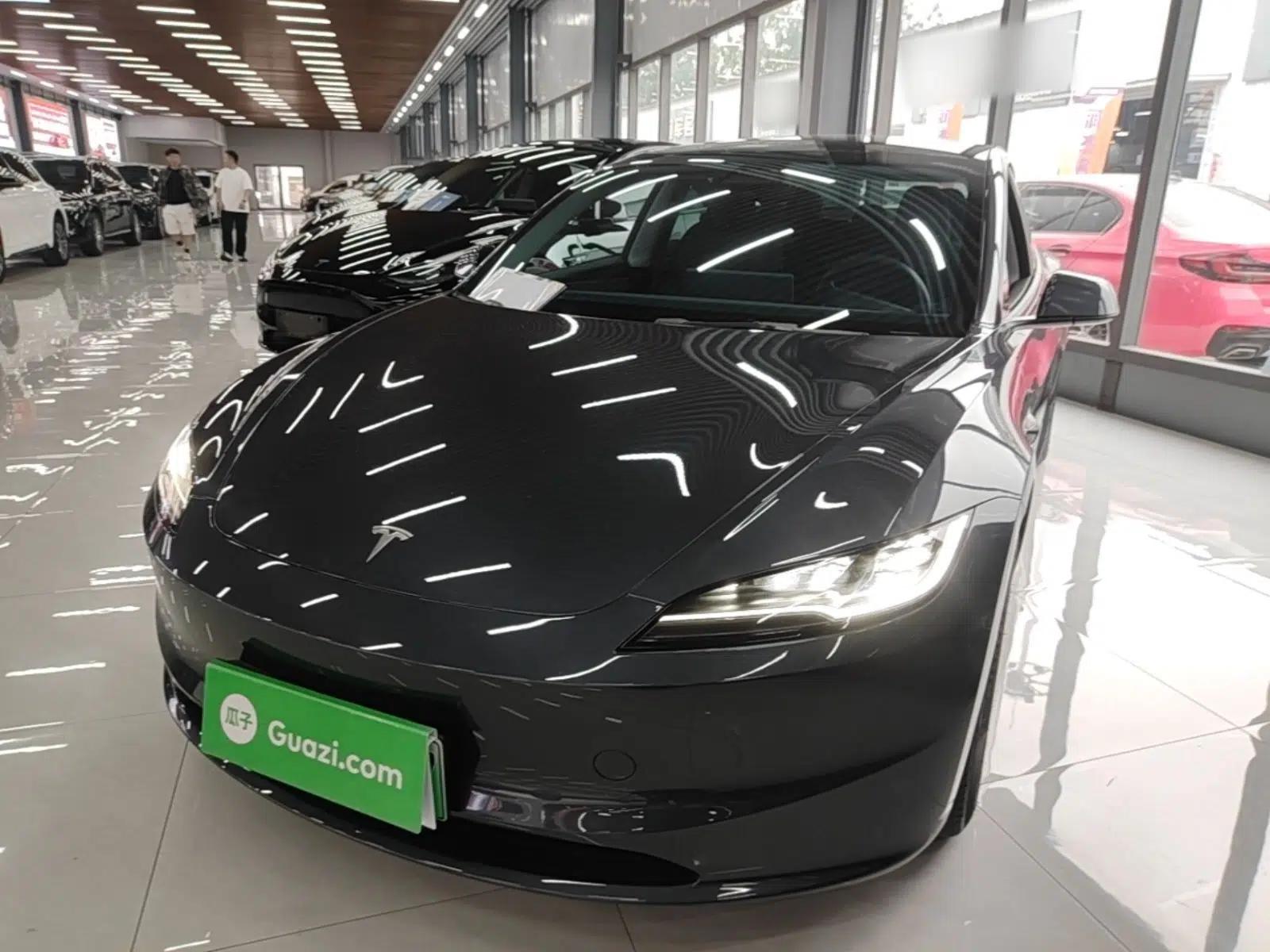 Tesla Model 3 2023 Rear-Wheel-Drive Version — миниатюра 1