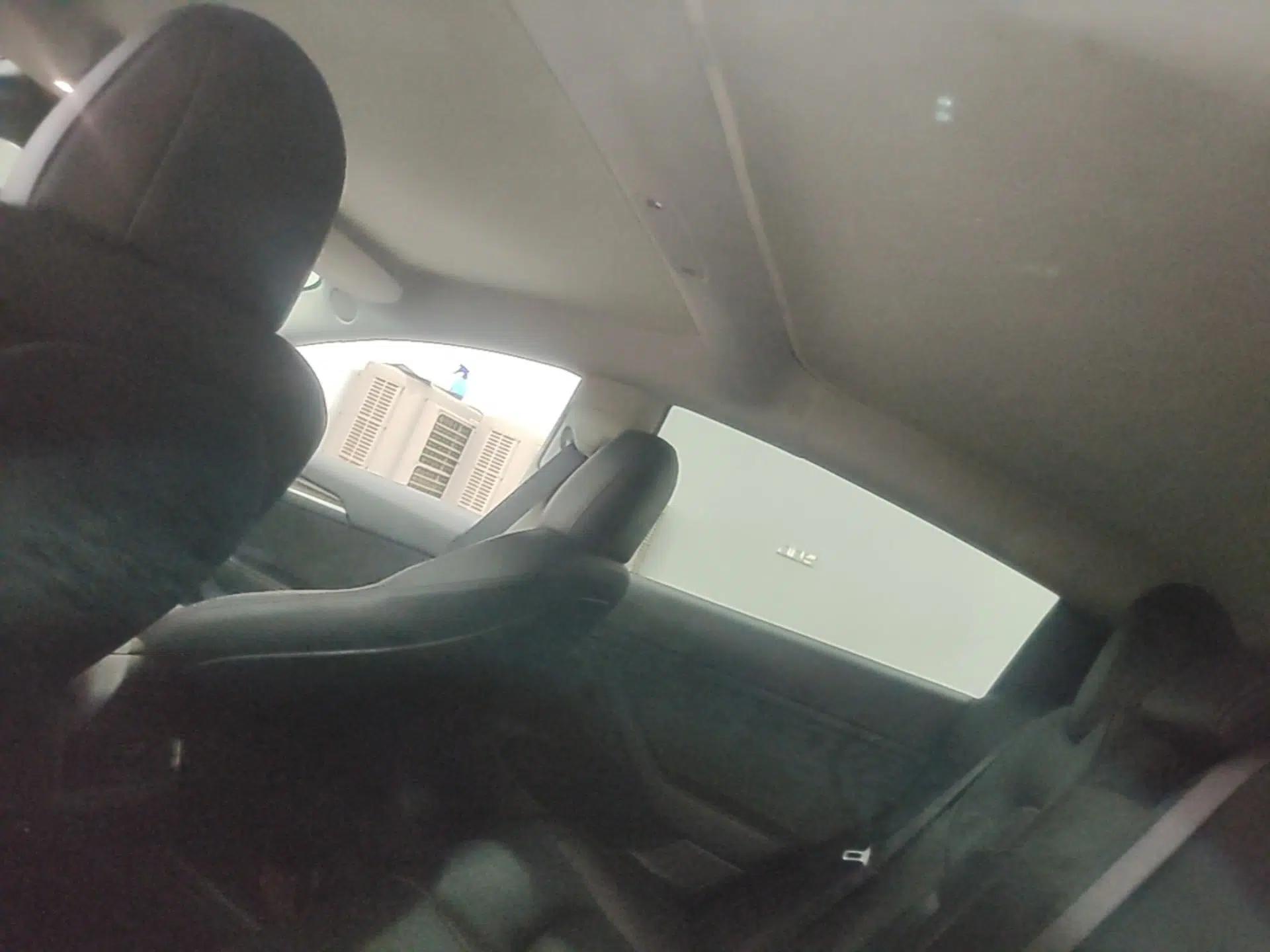 Tesla Model 3 2021 Standard Range Rear-Drive Upgraded Version — миниатюра 21