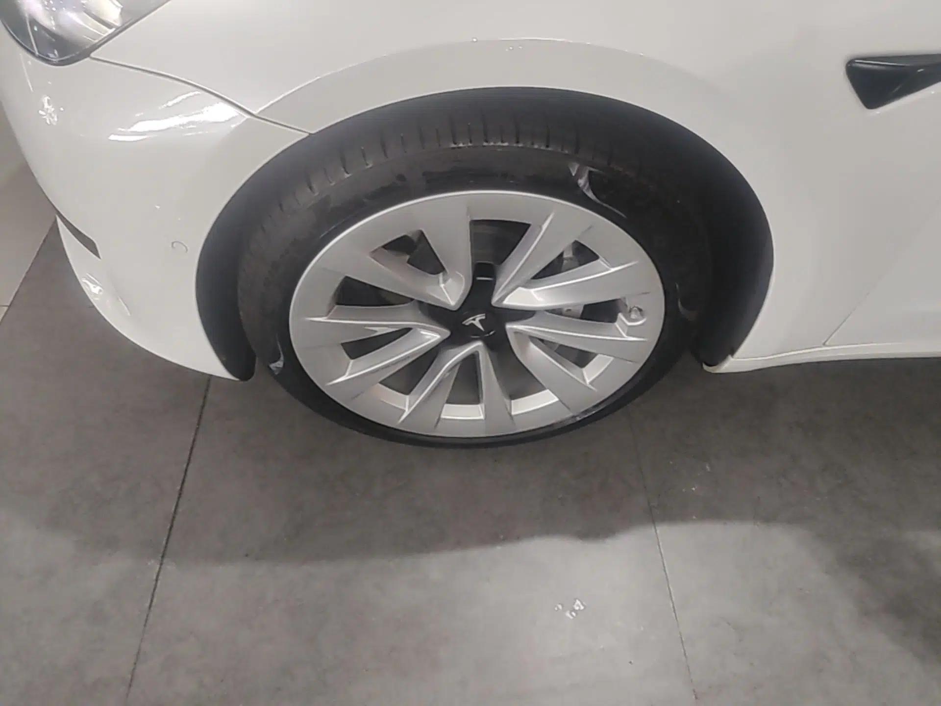 Tesla Model 3 2021 Standard Range Rear-Drive Upgraded Version — миниатюра 10