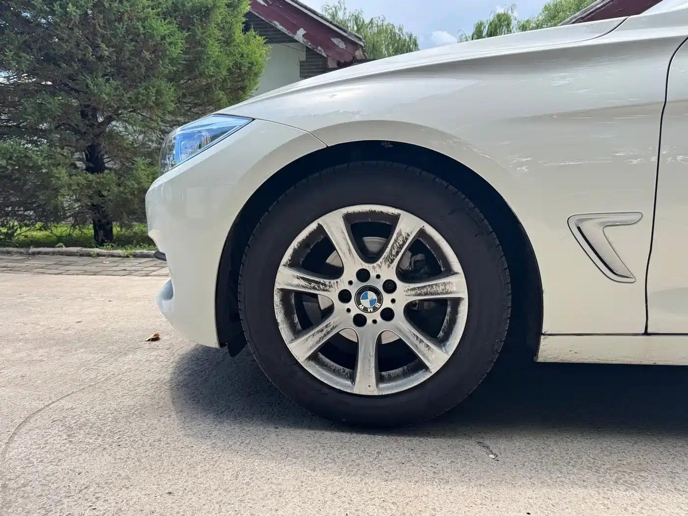 BMW 3 Series GT 2014 320i Leading Edition — миниатюра 12