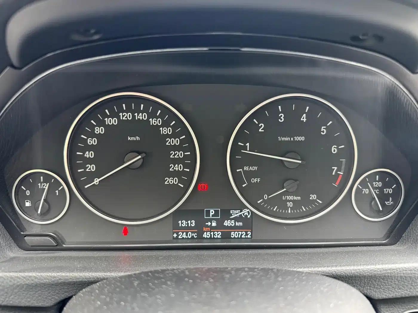 BMW 3 Series GT 2014 320i Leading Edition — миниатюра 5