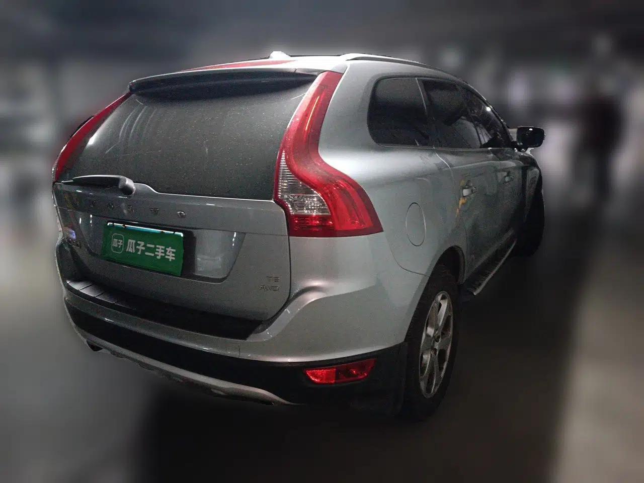 Volvo XC60 2009 T6 AWD Prestige Edition — миниатюра 6
