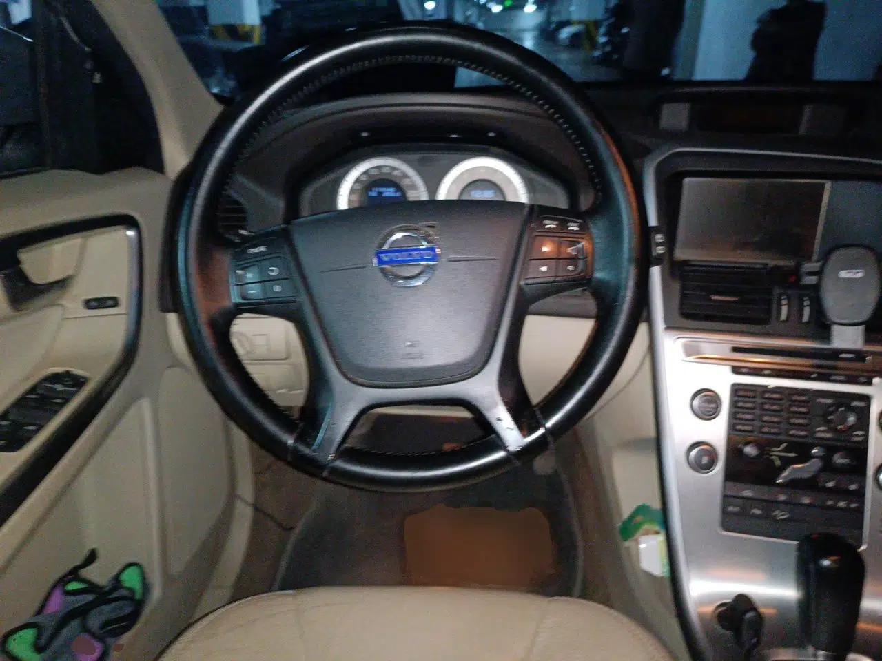 Volvo XC60 2009 T6 AWD Prestige Edition — миниатюра 10
