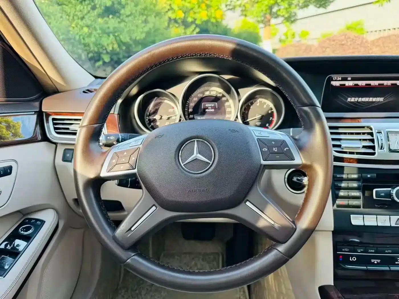 2014 Mercedes-Benz E-Class E 260 L Luxury — миниатюра 9