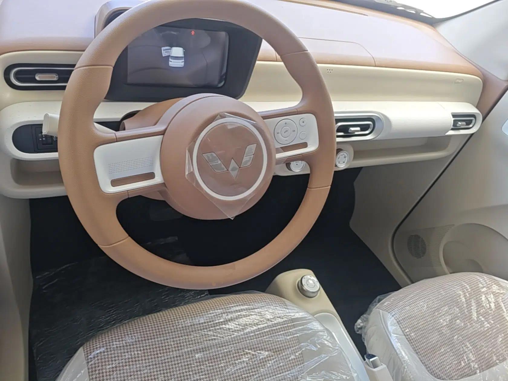 Wuling Hongguang MINIEV 2024 3rd Generation 215km Youth Edition — миниатюра 13