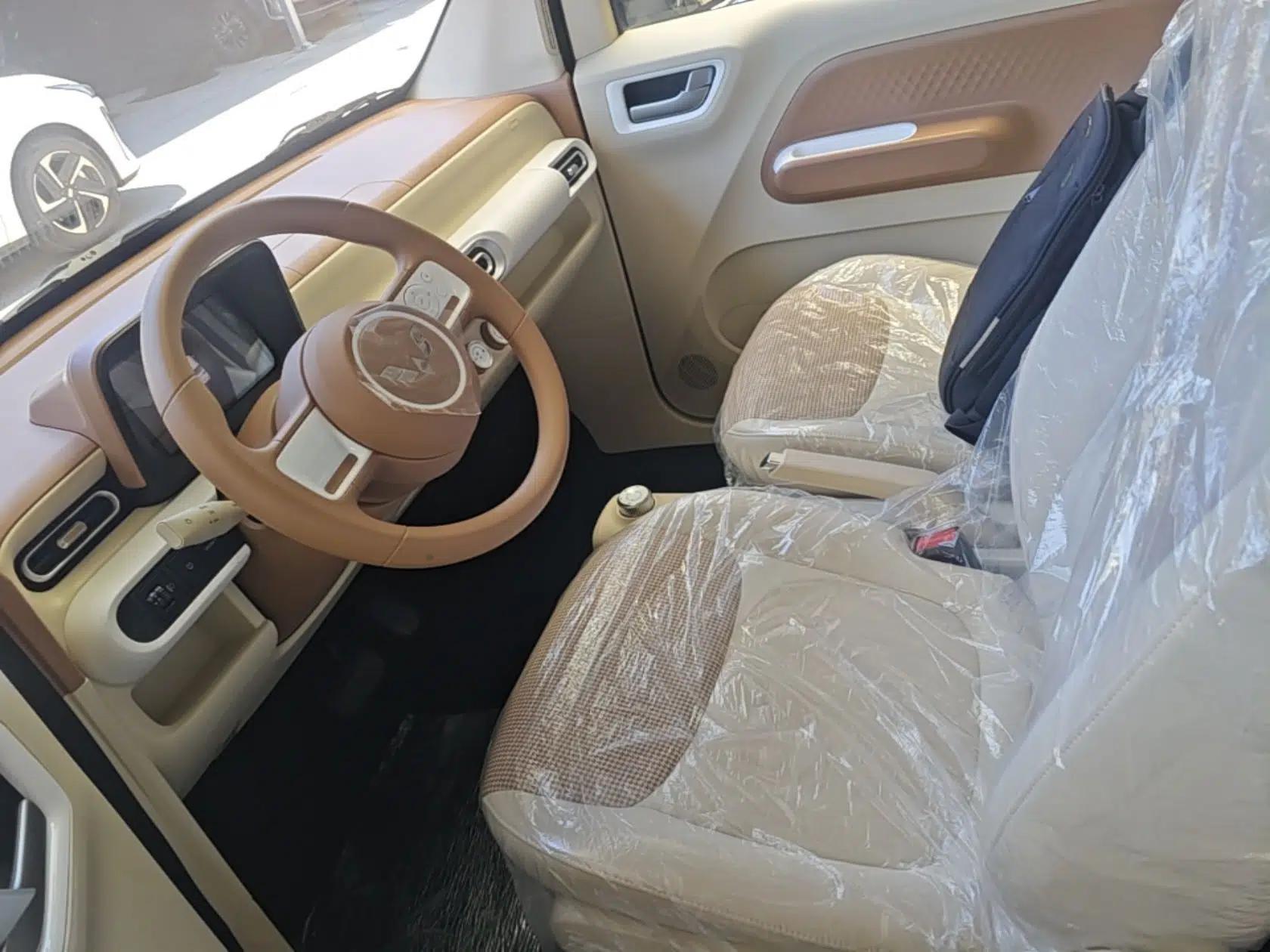 Wuling Hongguang MINIEV 2024 3rd Generation 215km Youth Edition — миниатюра 17