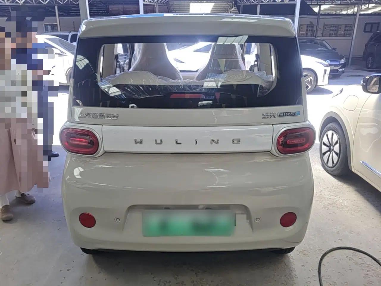 Wuling Hongguang MINIEV 2024 3rd Generation 215km Youth Edition — миниатюра 5